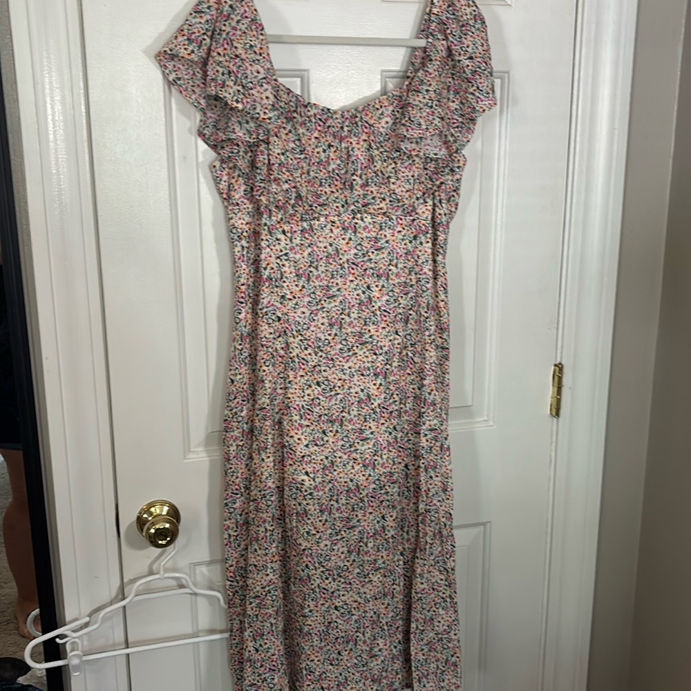 Arula floral Midi Dress